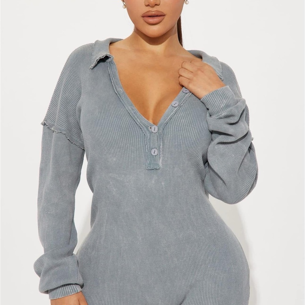 Fashion Nova Gray Ribbed Romper NWT
